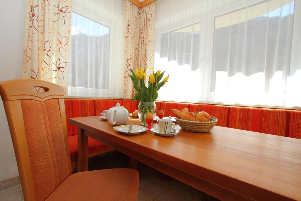 Adlerhof Appartement Sankt Leonhard im Pitztal Kamer foto